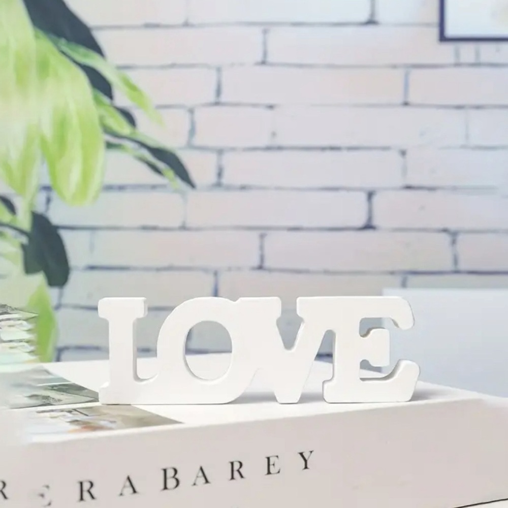 1pc LOVE wooden decorative sign